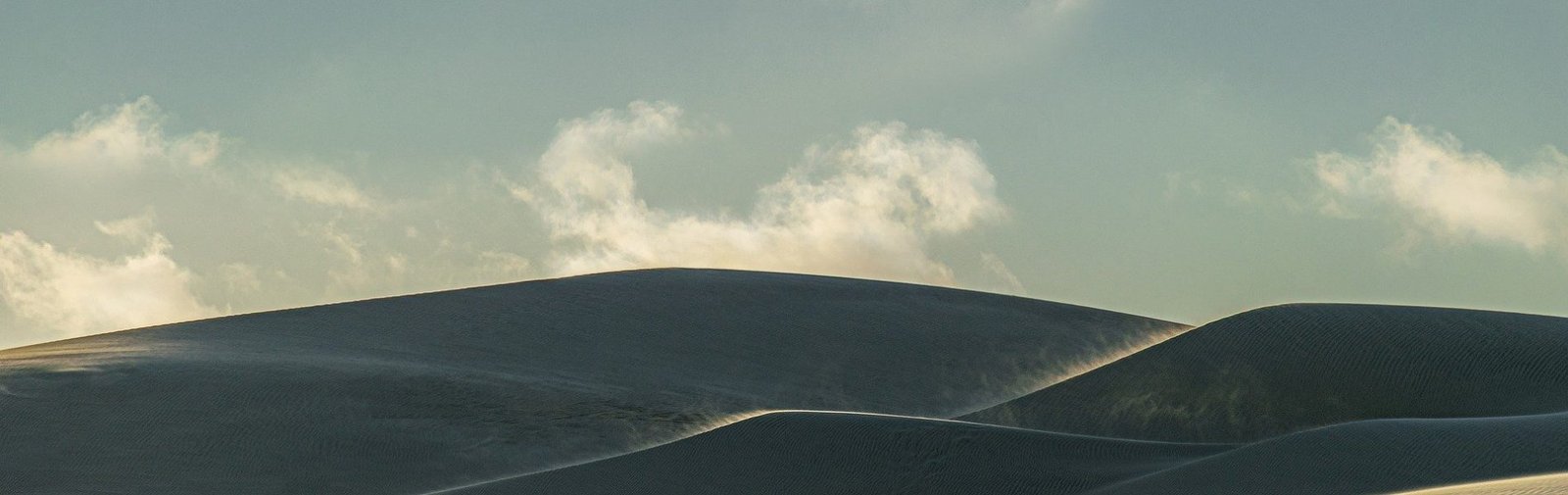 desert-gf2ec70f65_1920
