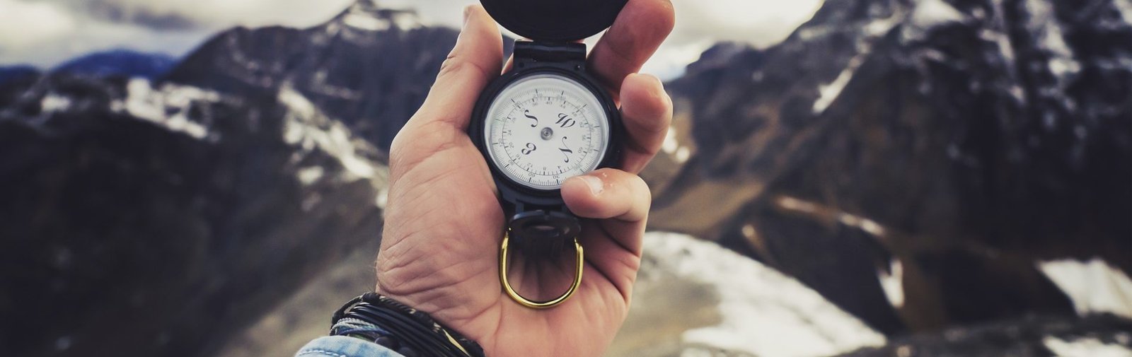 explore-4585521_1920